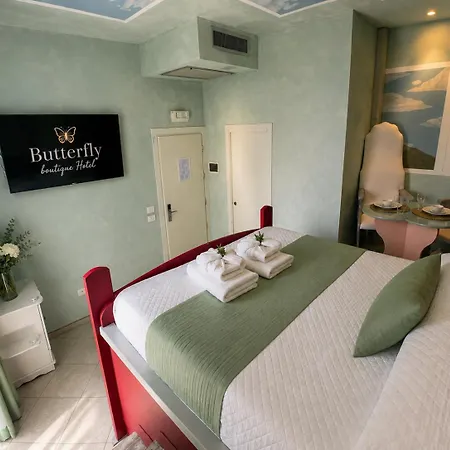 Butterfly ホテル 3*